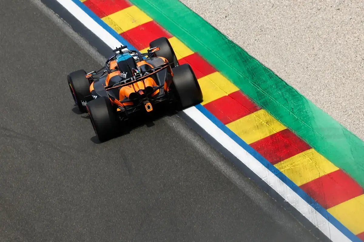 Oscar Piastri enfrenta desafios com os carros de F1 para 2026, diz Andrea Stella