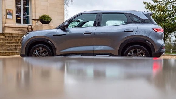 Porque é que a França resiste aos carros chineses?