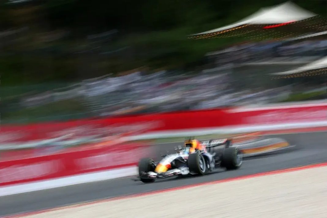 Red Bull rejeita venda da equipa de F1 por 3 mil milhões de dólares