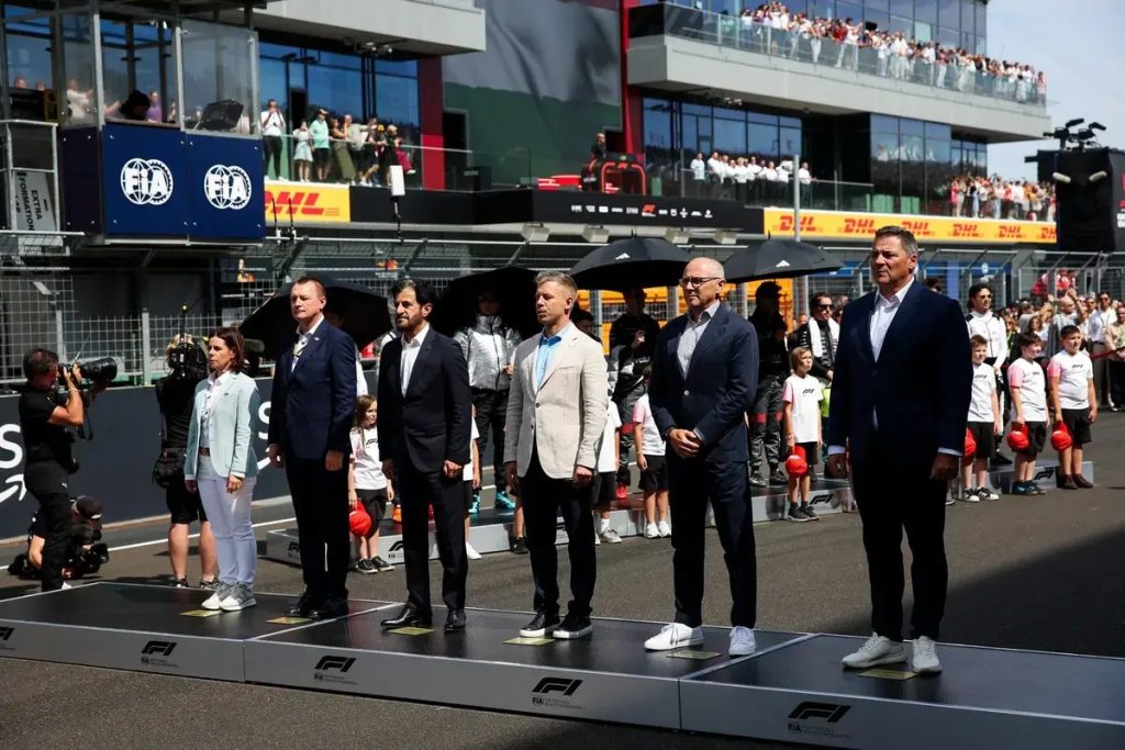 Stefano domenicali destaca crescimento e sucesso da Formula 1