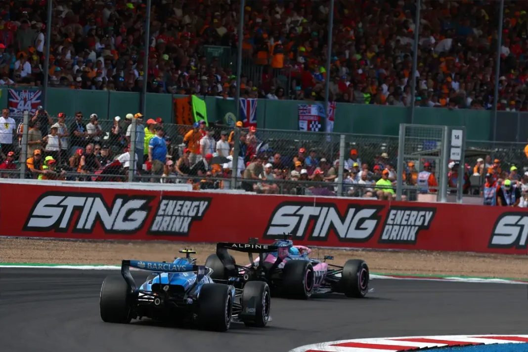 Williams não consegue melhorar desempenho do carro a tempo em 2026