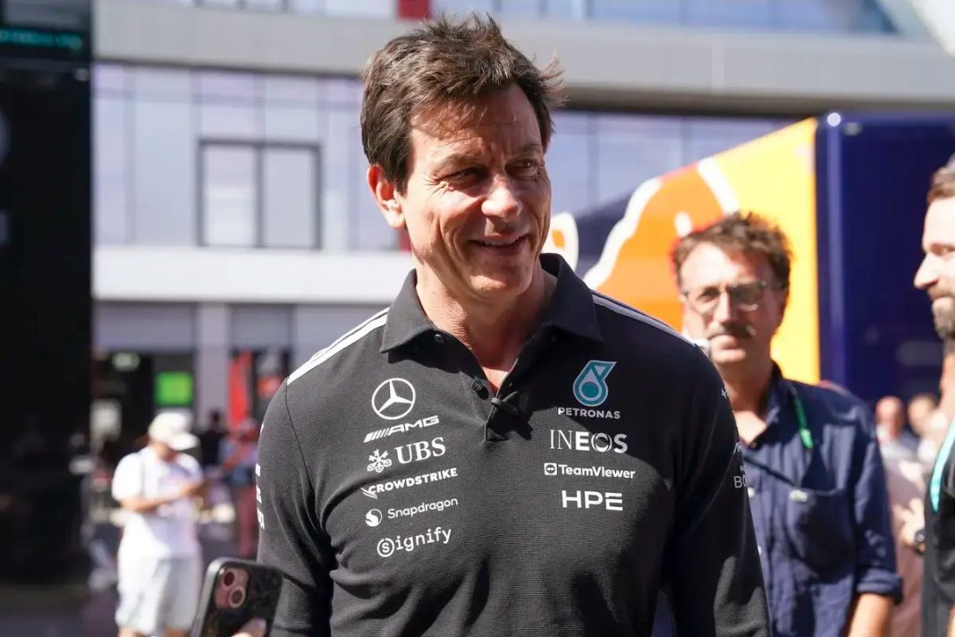 Wolff teme penalização da FIA para Mercedes e Antonelli