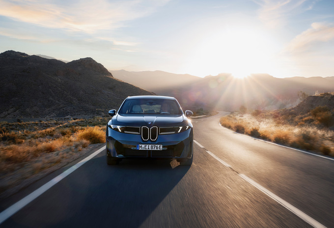 2025-bmw-ix3-_1_