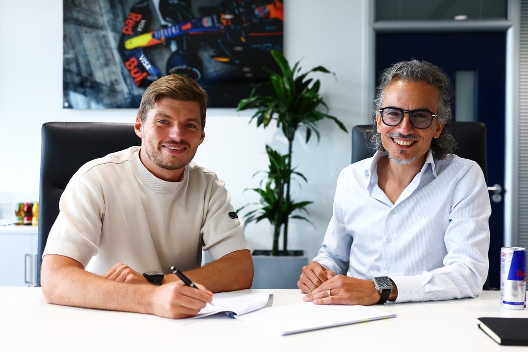 Max Verstappen renova com Red Bull até ao final da F1 2030