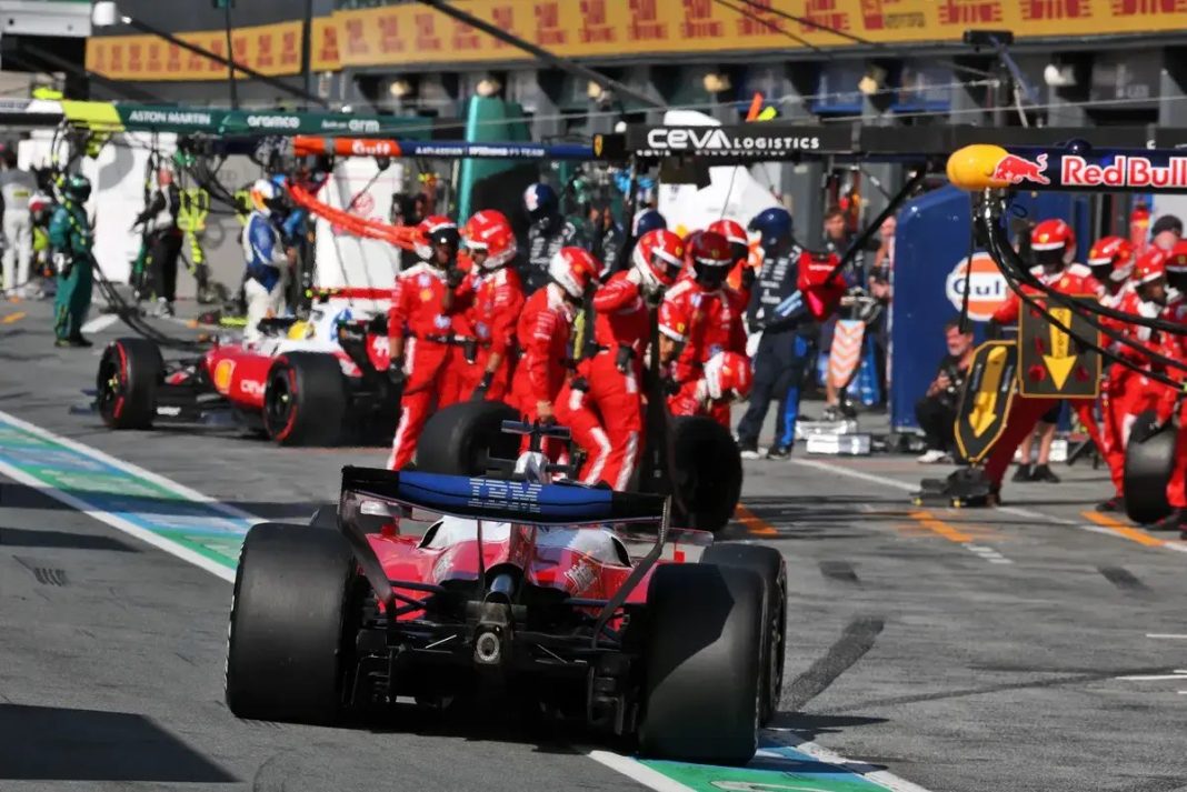 Charles Leclerc revela ordem da Ferrari que irritou Lewis Hamilton