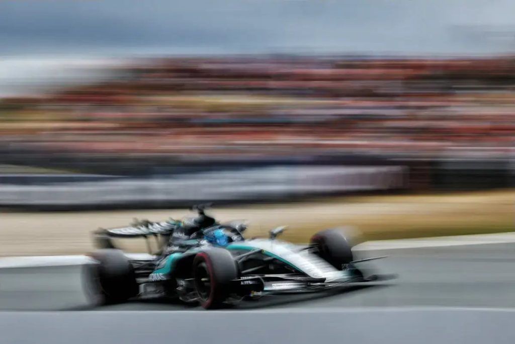 George Russell surpreende e assegura pole position em zandvoort