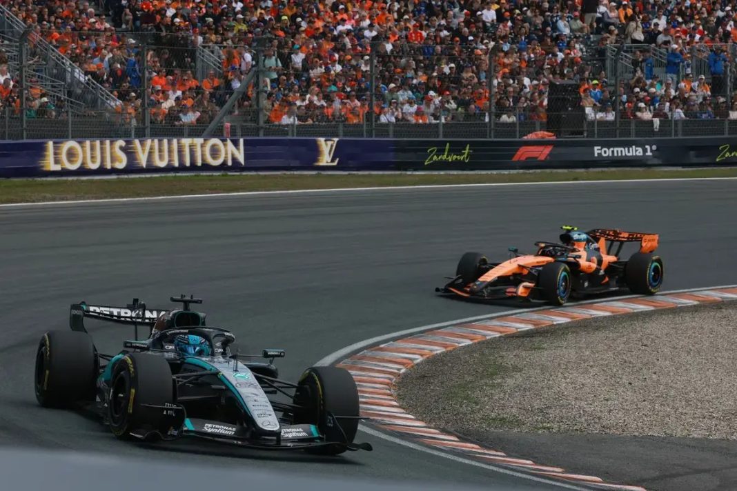 George Russell vence sprint no GP dos países baixos com Norris no pódio