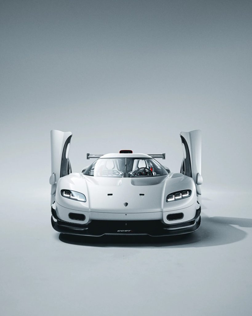 Koenigsegg CCGT1: 1.600 cv e 800 kg de downforce para homenagear um carro de corrida que nunca competiu
