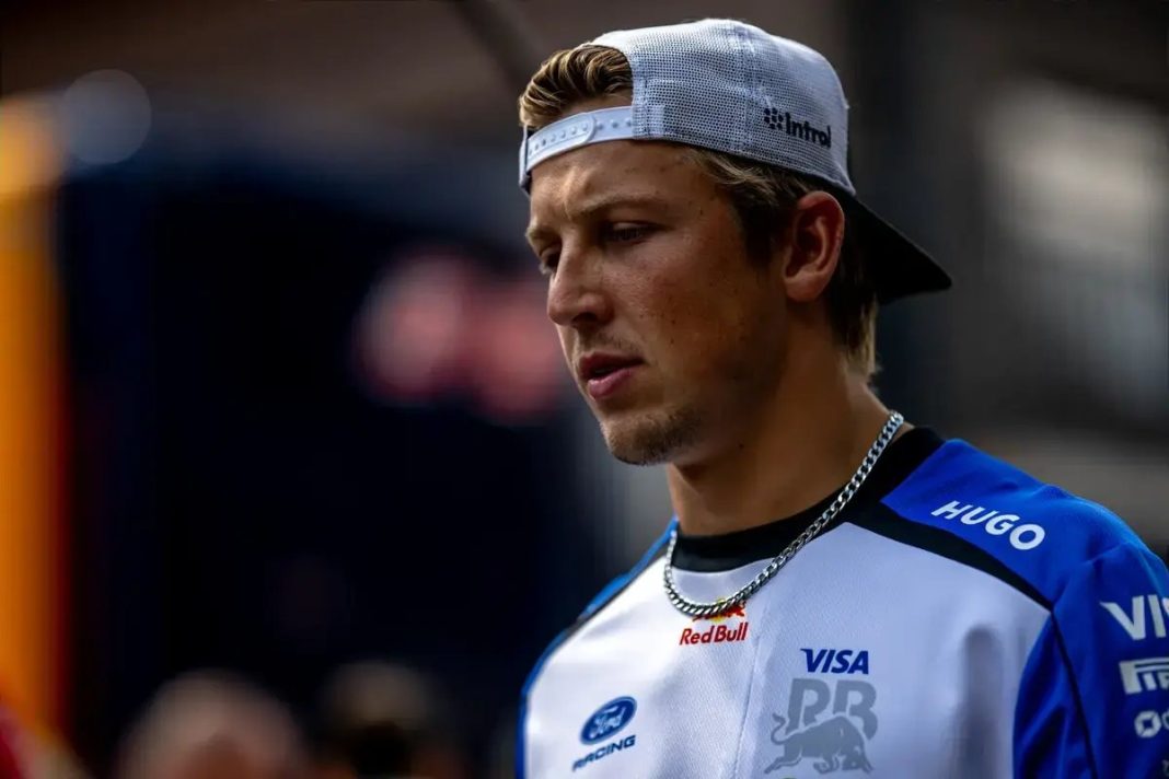 Liam Lawson recebe elogios após forte início na Racing Bulls