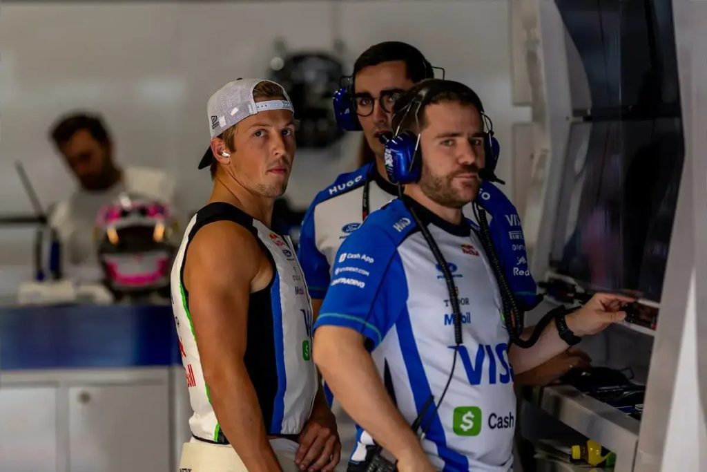 Liam Lawson regressa à Red Bull para substituir Isack Hadjar em zandvoort