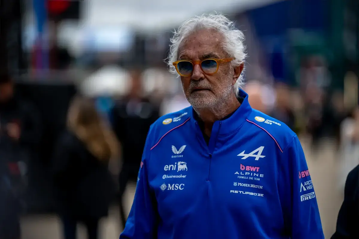Flavio Briatore critica equipa de sonho da Aston Martin na F1