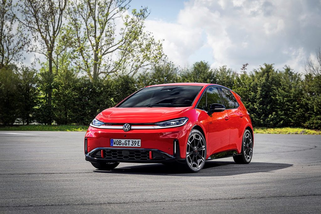 Volkswagen ID.3 GTI estreia com 326 CV e 601 km de autonomia