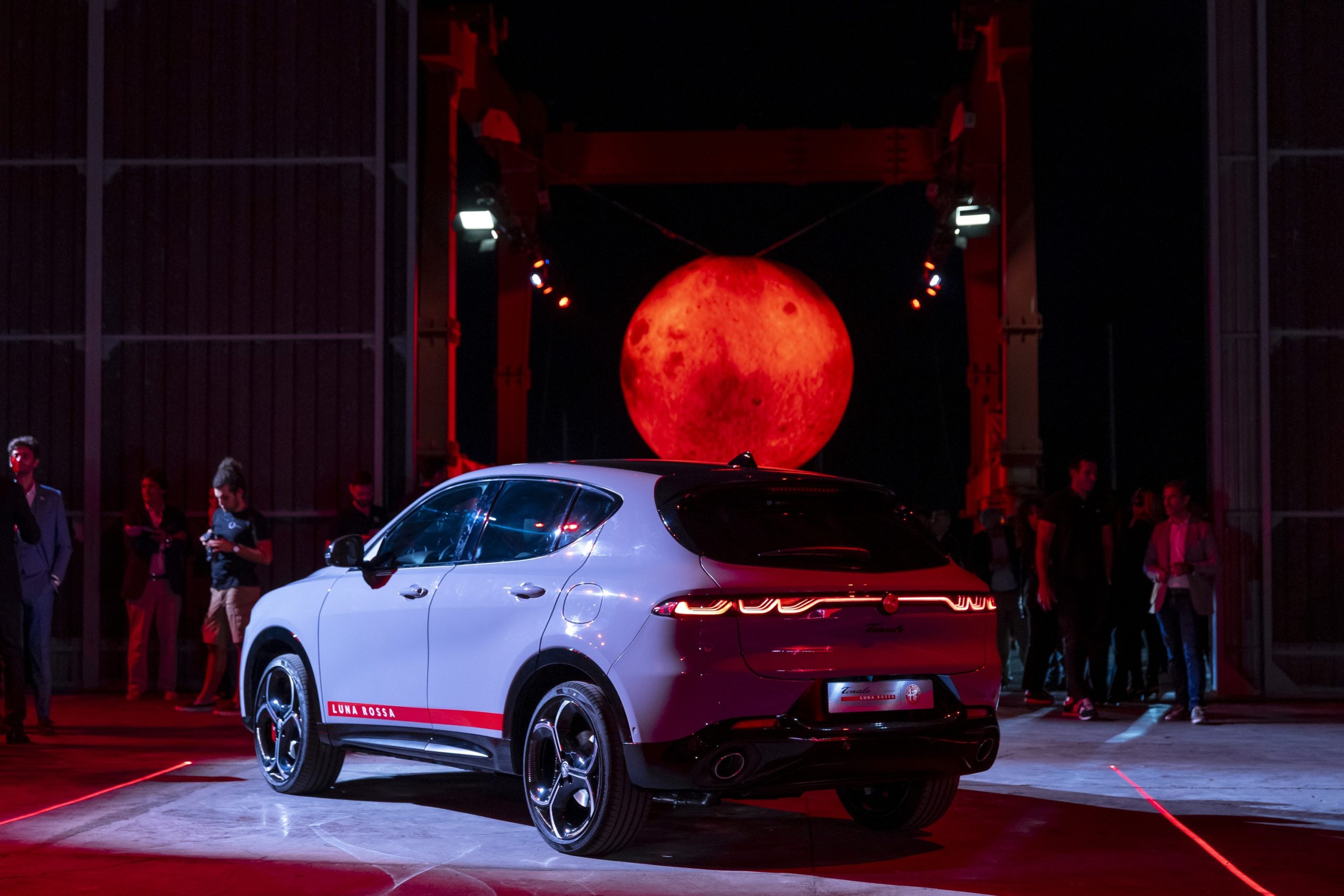 O evento da Alfa Romeo em Nápoles, à margem da regata preliminar da Taça América.