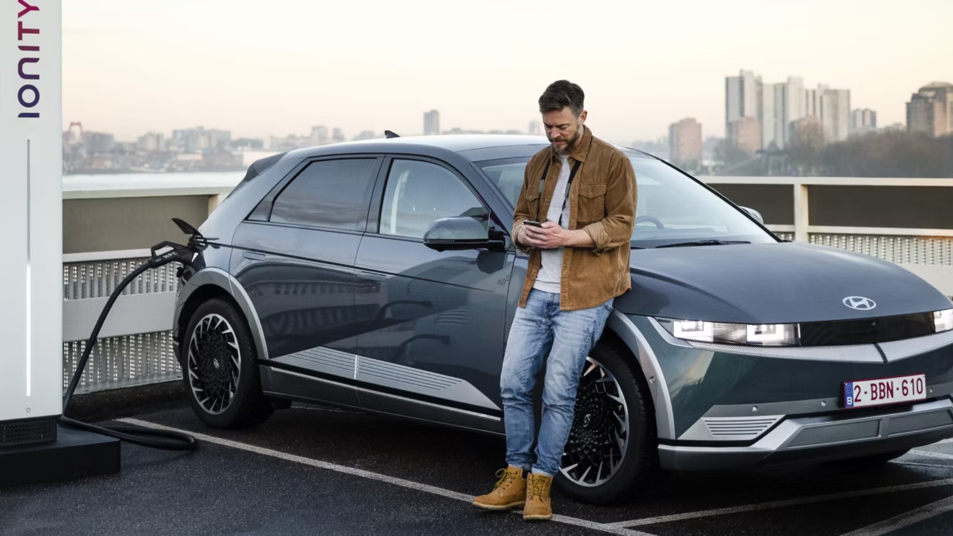 Imagem da Hyundai para a subscrição do IONIQ 5 com carregamento na rede IONITY