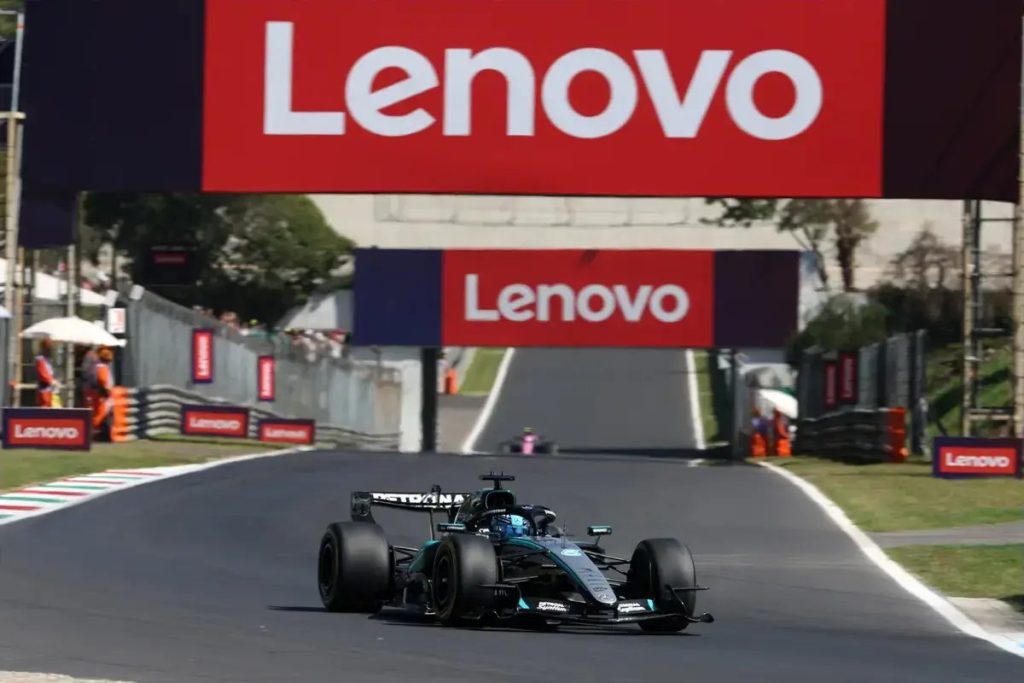 George Russell lidera sessão de treinos em Monza com Hamilton perto