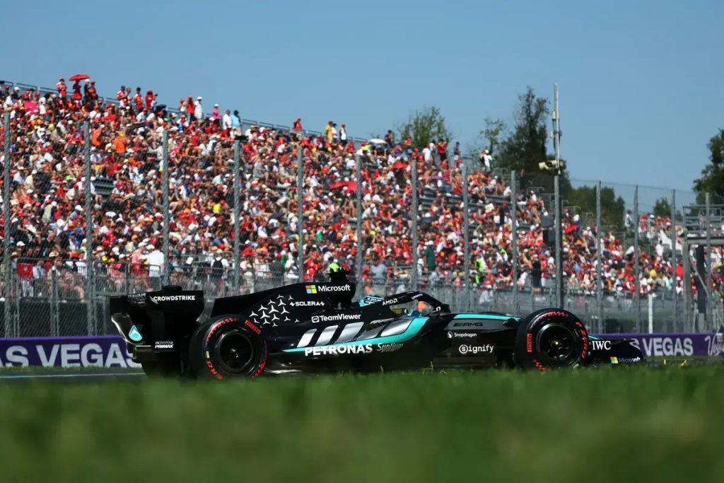 George Russell lidera um FP2 muito equilibrado em Monza, com os candidatos ao título separados por margens mínimas
