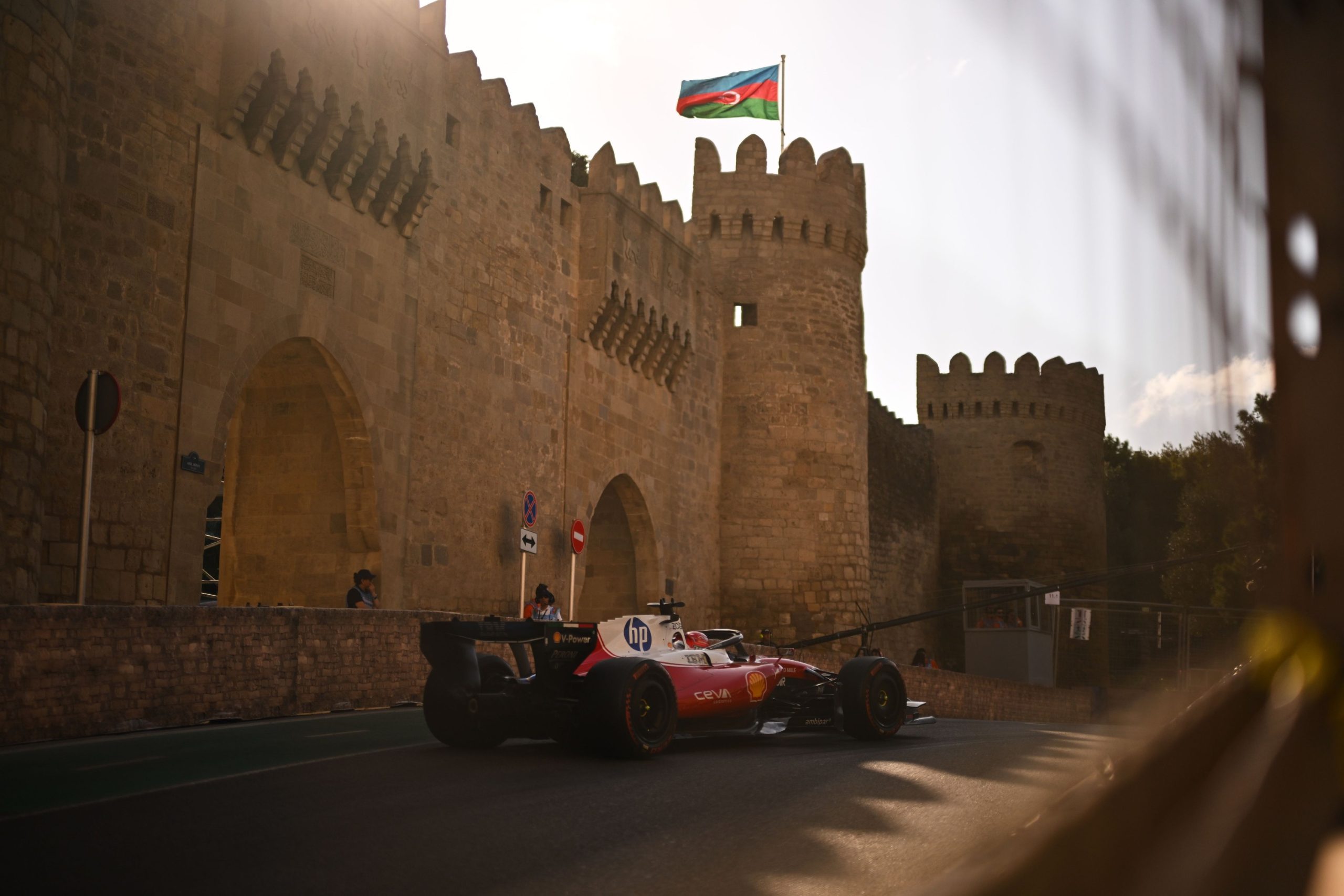 Charles Leclerc na corrida do Grande Prémio do Azerbaijão, que acabou em 4.º lugar