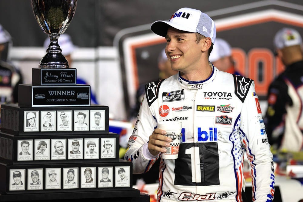 Christopher Bell vence o cook out southern 500 e sobe para segundo na NASCAR
