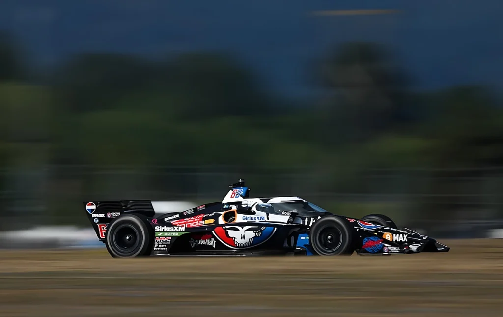 Felix Rosenqvist conquista pole em portland por 0,018s a Alex Palou