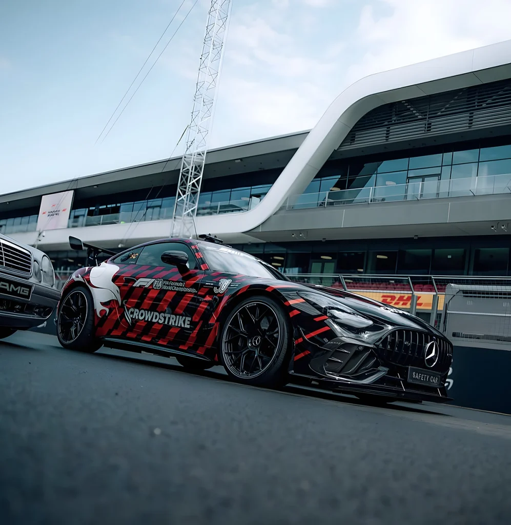 Mercedes apresenta novo safety car de fórmula 1 com tecnologia inovadora