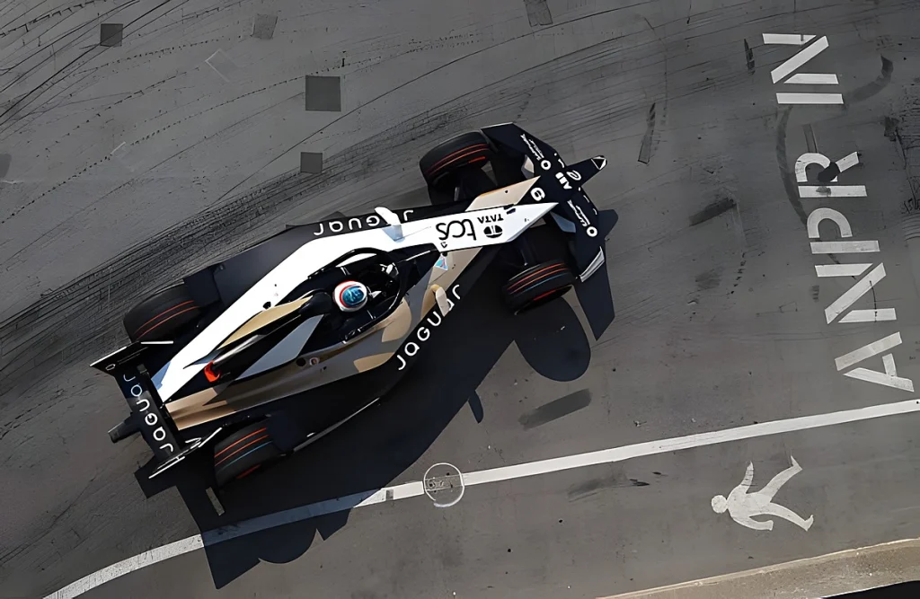 Mitch Evans lamenta azar com safety car virtual e jogos extremos da Porsche em londres
