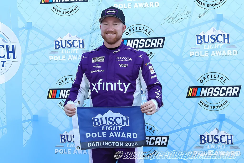 Tyler Reddick vai partir na frente do darlington southern 500