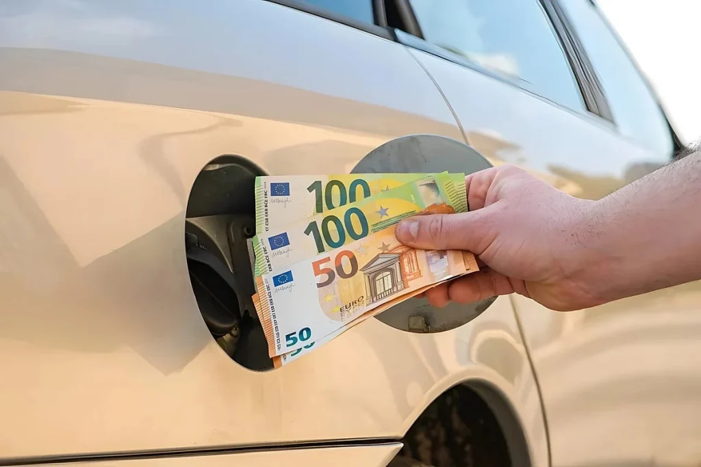 A ANAREC prevê gasolina a descer 6 cêntimos e gasóleo a subir 1!