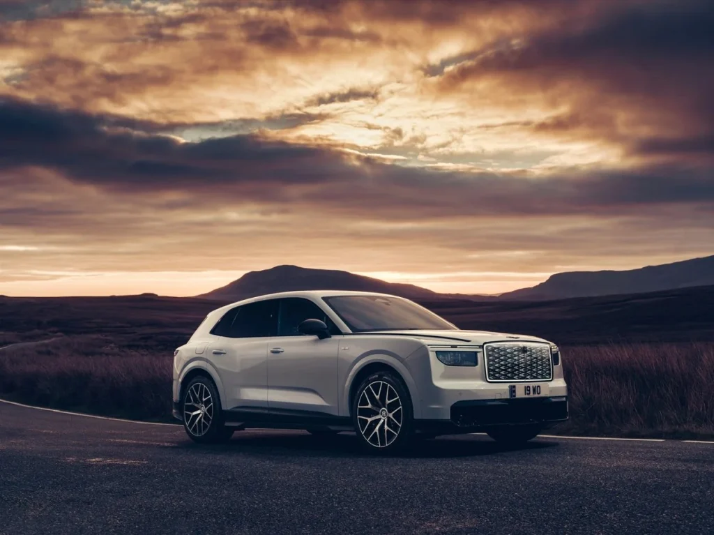 Bentley Torcal First Edition: 888 CV, fibra de carbono e luxo exclusivo de série