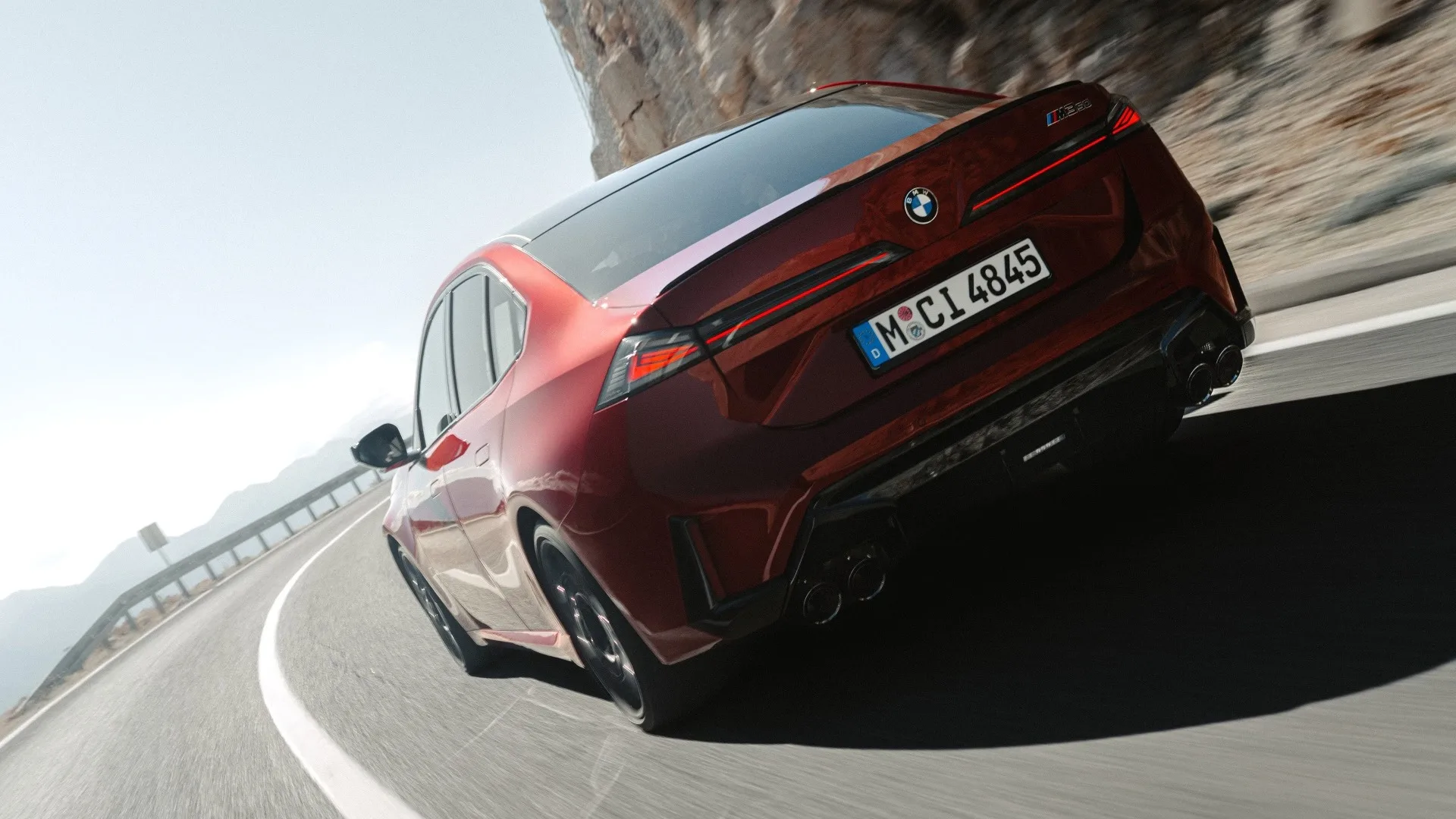O BMW M350 xDrive da geração G50, numa fotografia oficial da BMW M.