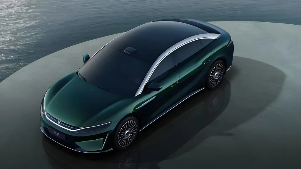 BYD revela berlina elétrica com 1008 km de autonomia e 764 CV