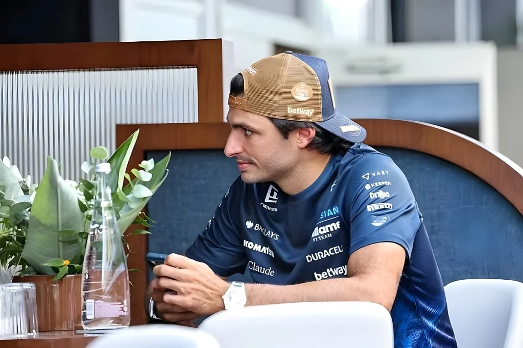 Carlos Sainz – “Se a FIA e a Fórmula 1 decidirem que é seguro e um bom cenário, nós, como pilotos, temos de seguir o que eles dizem”