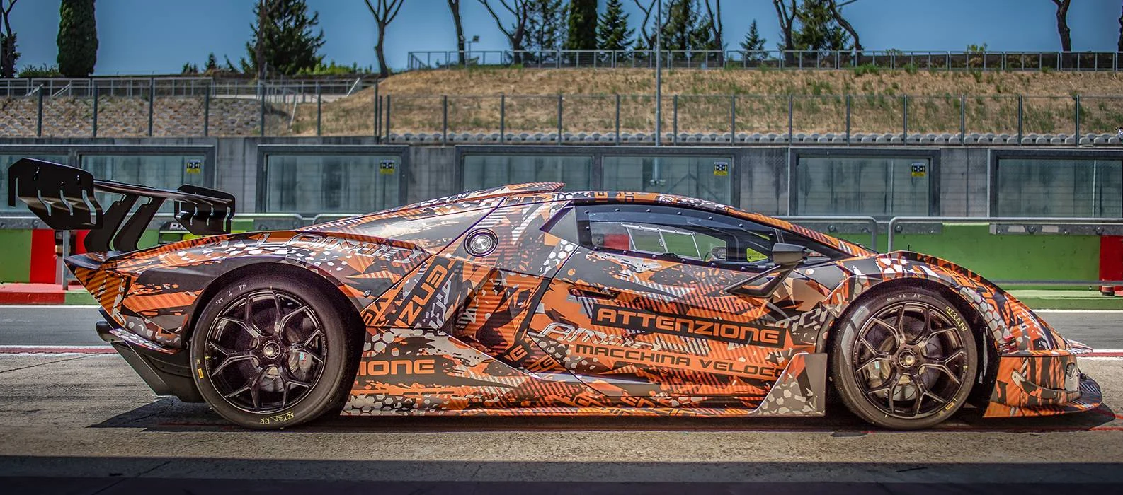 Na imagem, o Lamborghini Essenza SCV12, numa fotografia oficial da Lamborghini.