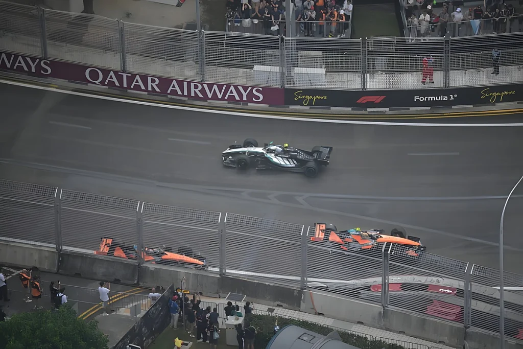 Stewards consideram Norris e Piastri ambos responsáveis por colisão no singapura