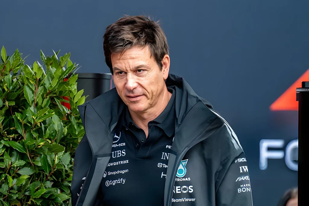 Wolff defende ordens de equipa no GP da holanda como norma