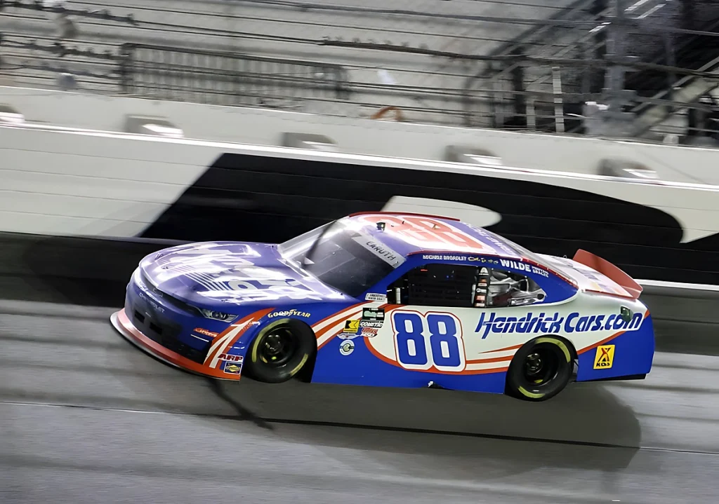 Rajah Caruth brilha na pole mas enfrenta desafios em Daytona