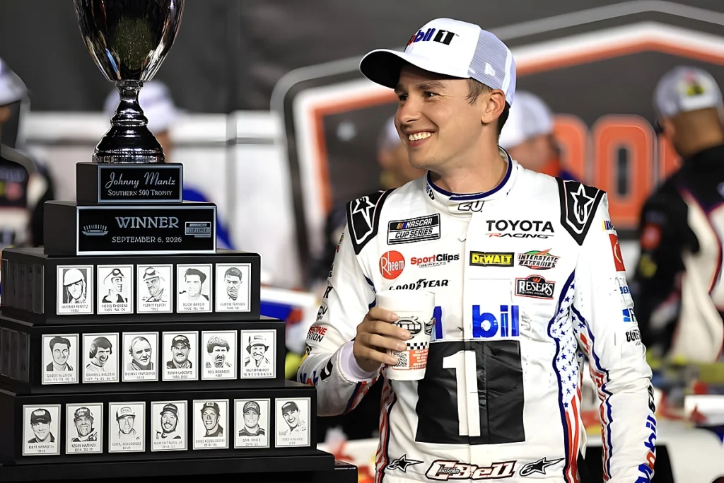 Christopher Bell vence o cook out southern 500 e sobe para segundo na NASCAR