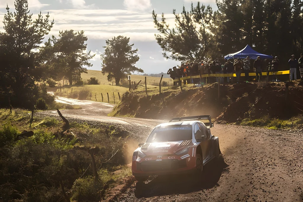 Solberg aumenta vantagem no rali do chile e Evans distancia-se de Pajari