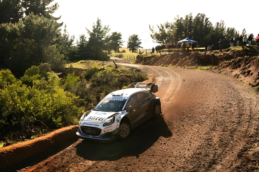 M-sport identifica erros de armstrong como causa das falhas no rally