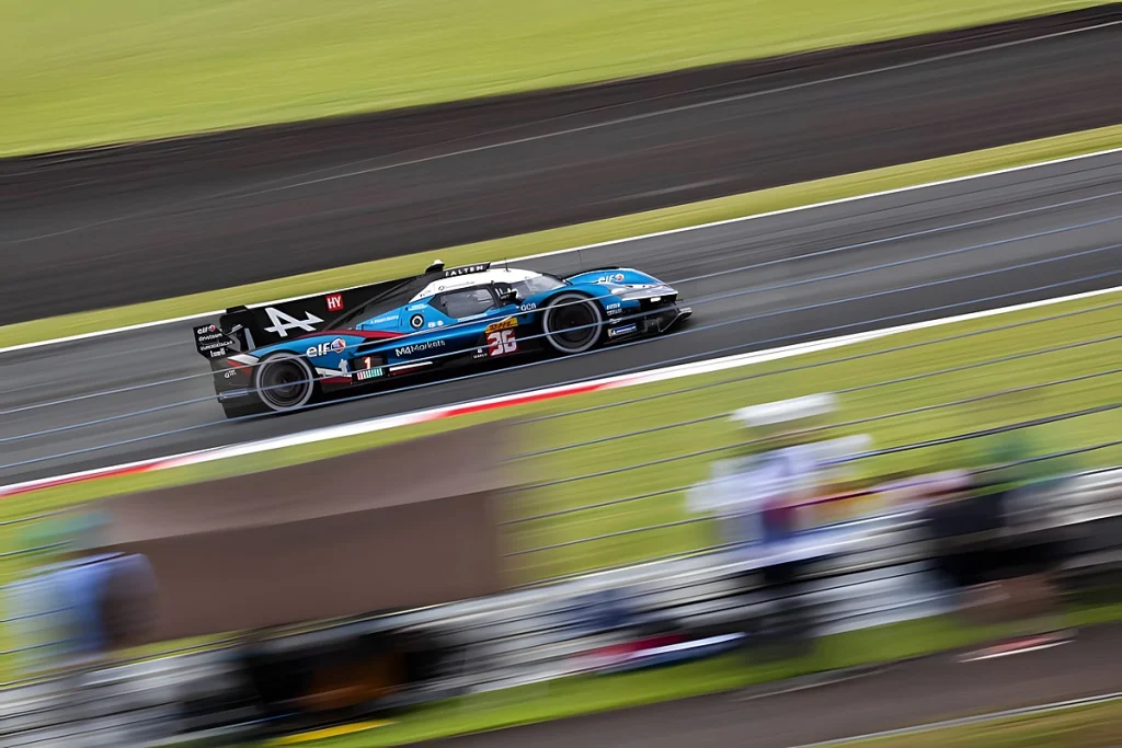 Alpine perde vitória ao não sacrificar um dos seus carros em fuji