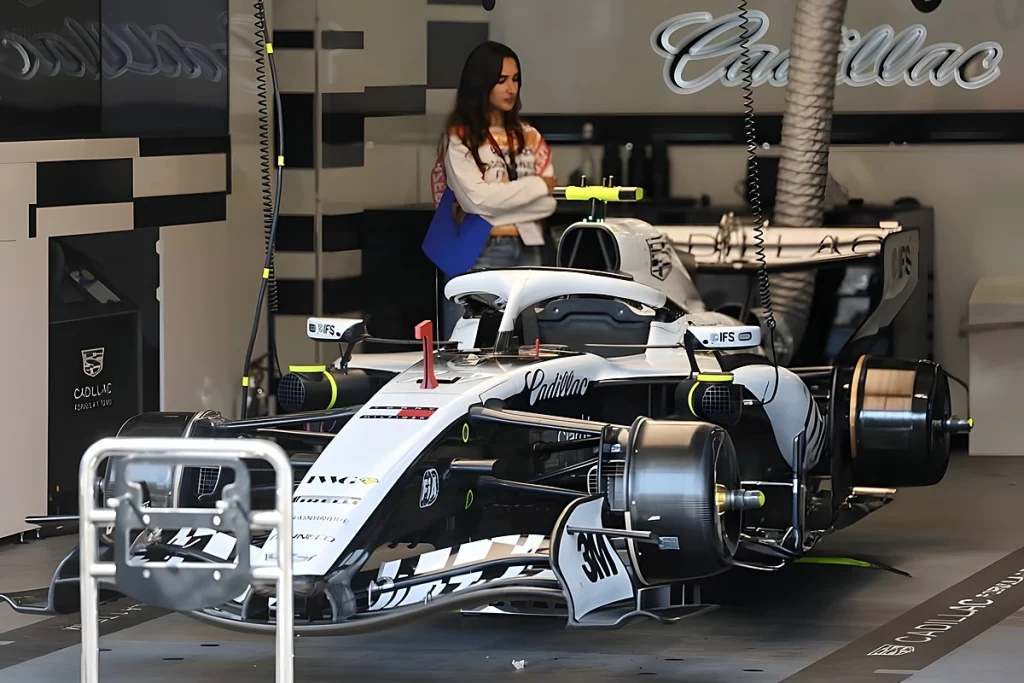 Cadillac reduz temperatura dos travões dianteiros em 100ºc, diz Bottas