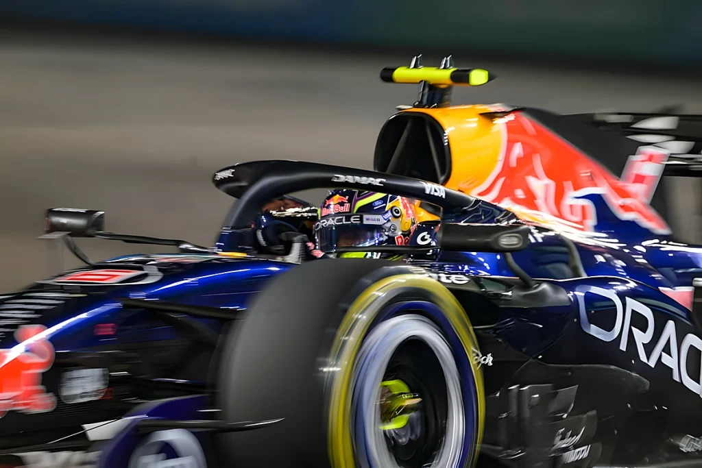 Max Verstappen à procura da primeira vitória no GP de singapura 2026