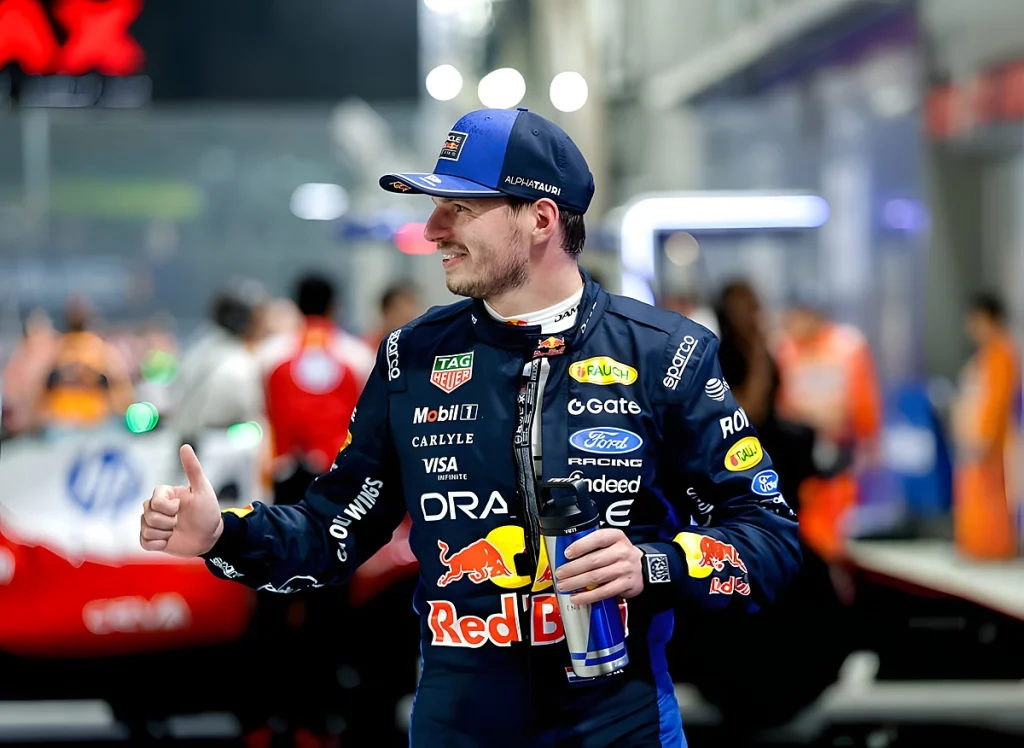 Max Verstappen com 50 pole positions e pensa em mudanças após início fraco