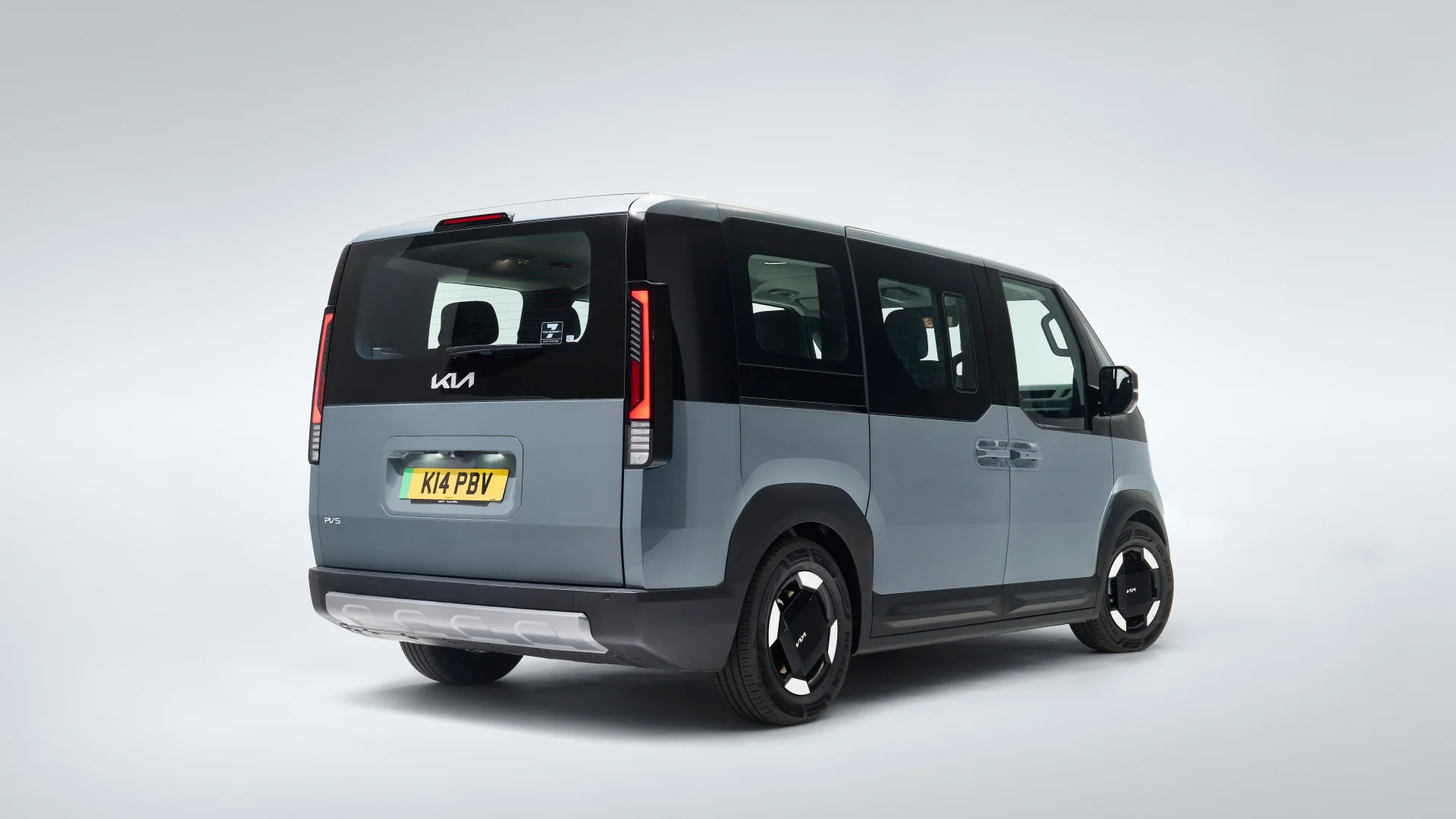 Na imagem, o Kia PV5 Passenger, numa fotografia oficial da Kia.