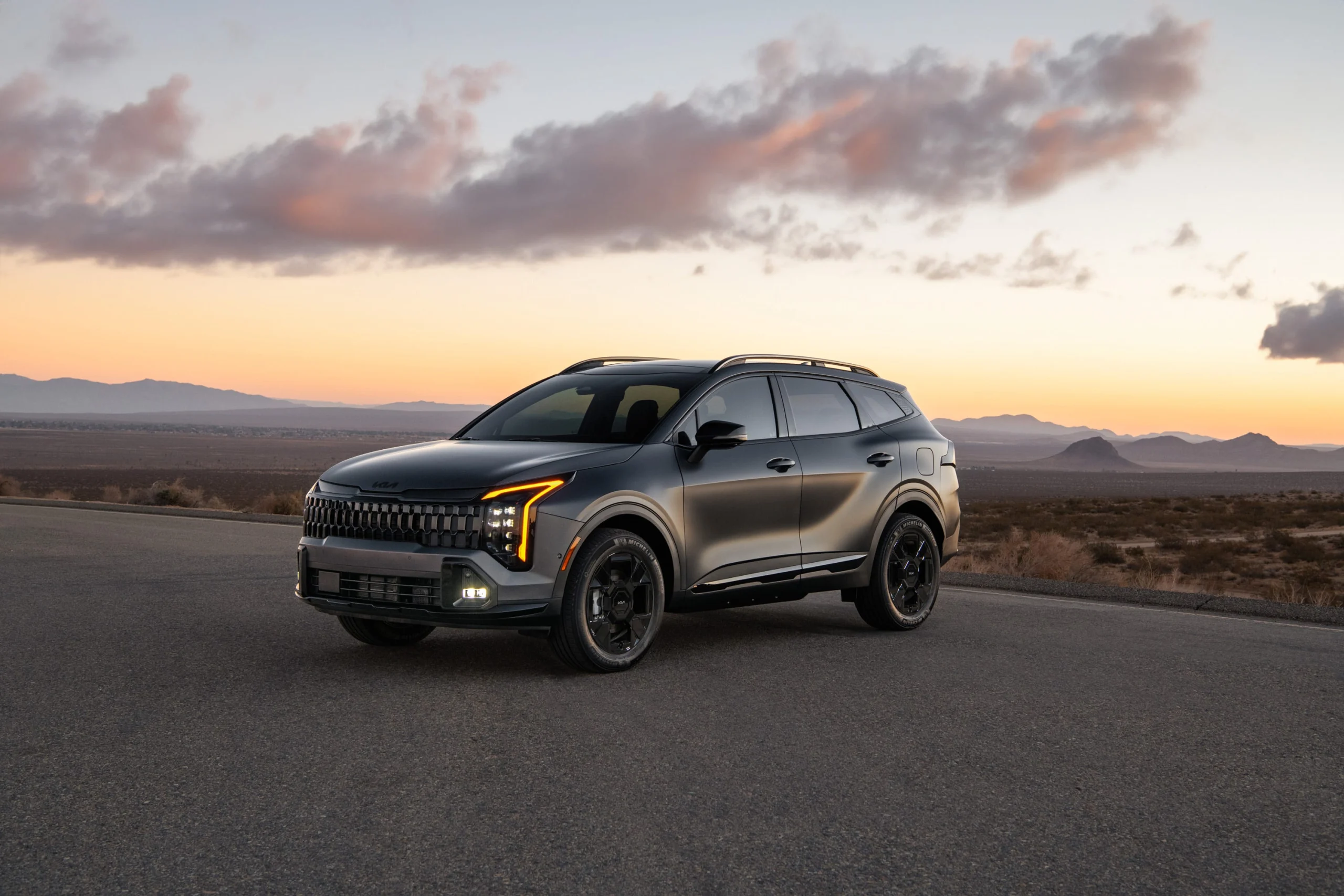 View Exterior Photos of the 2026 Kia Sportage Hybrid