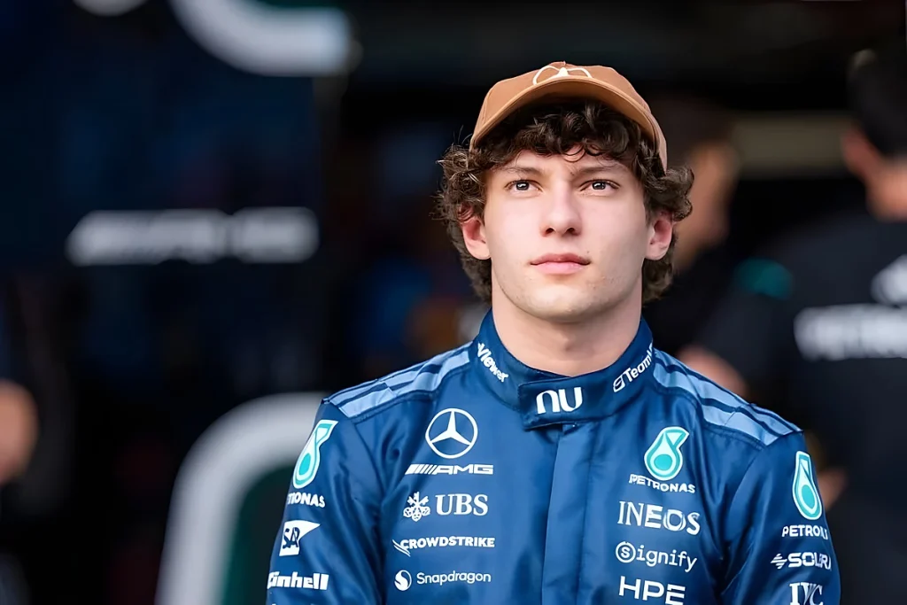 Kimi Antonelli perto do título de fórmula 1, Hamilton brinca para abrandar
