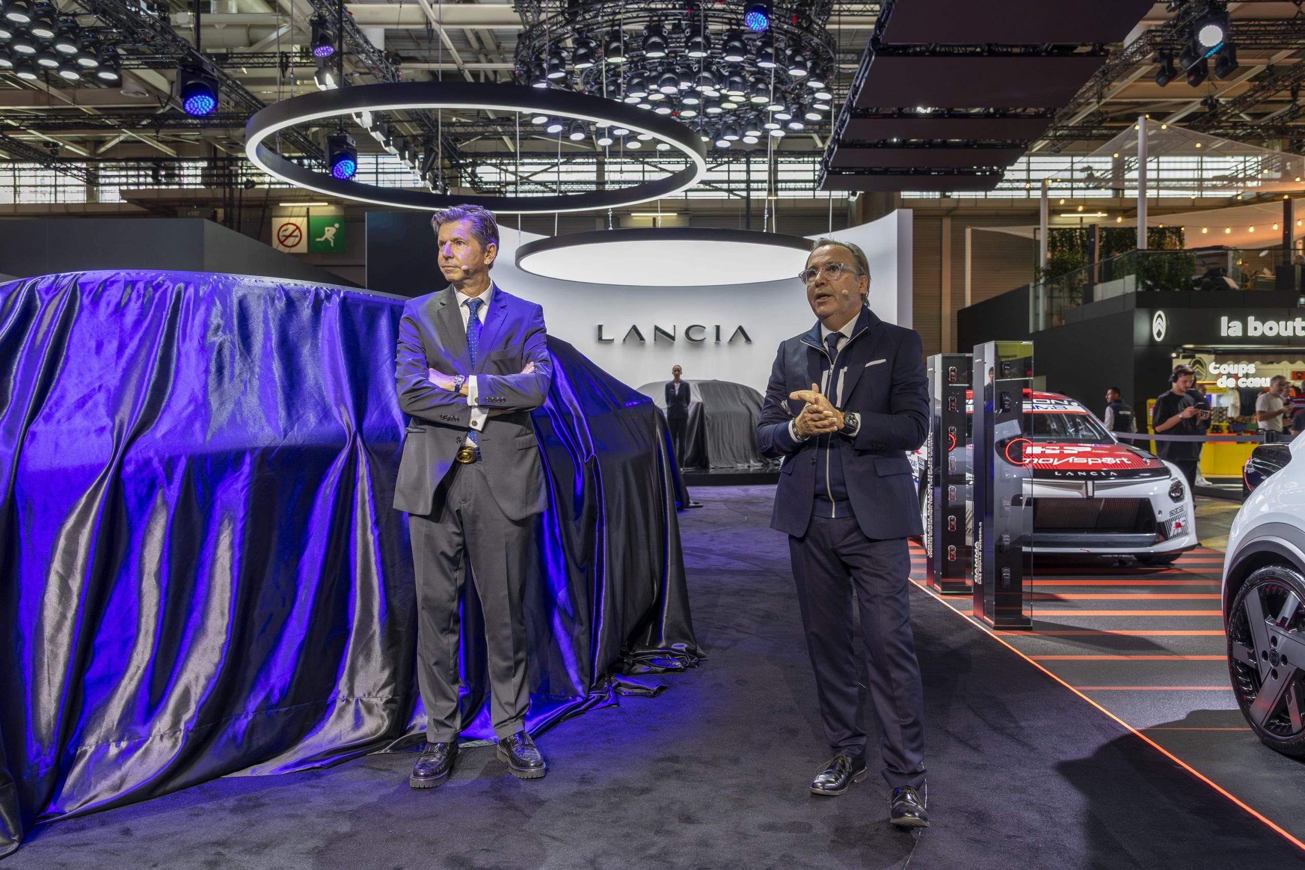 O stand da Lancia no Salão Automóvel de Paris, numa fotografia oficial da marca.