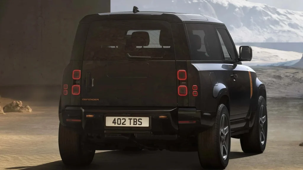 Land Rover abdica da roda suplente do Defender 90 para melhorar a visibilidade