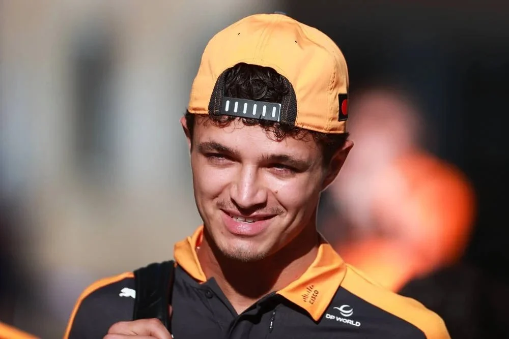 Lando Norris toma comprimidos para a dor de cabeça antes do GP dos eua