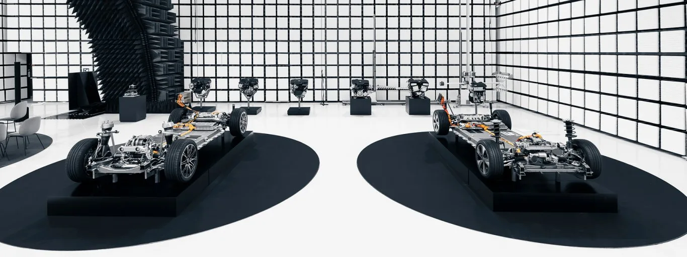 Na imagem, o Mercedes-Benz EQS, numa fotografia oficial da Mercedes-Benz.