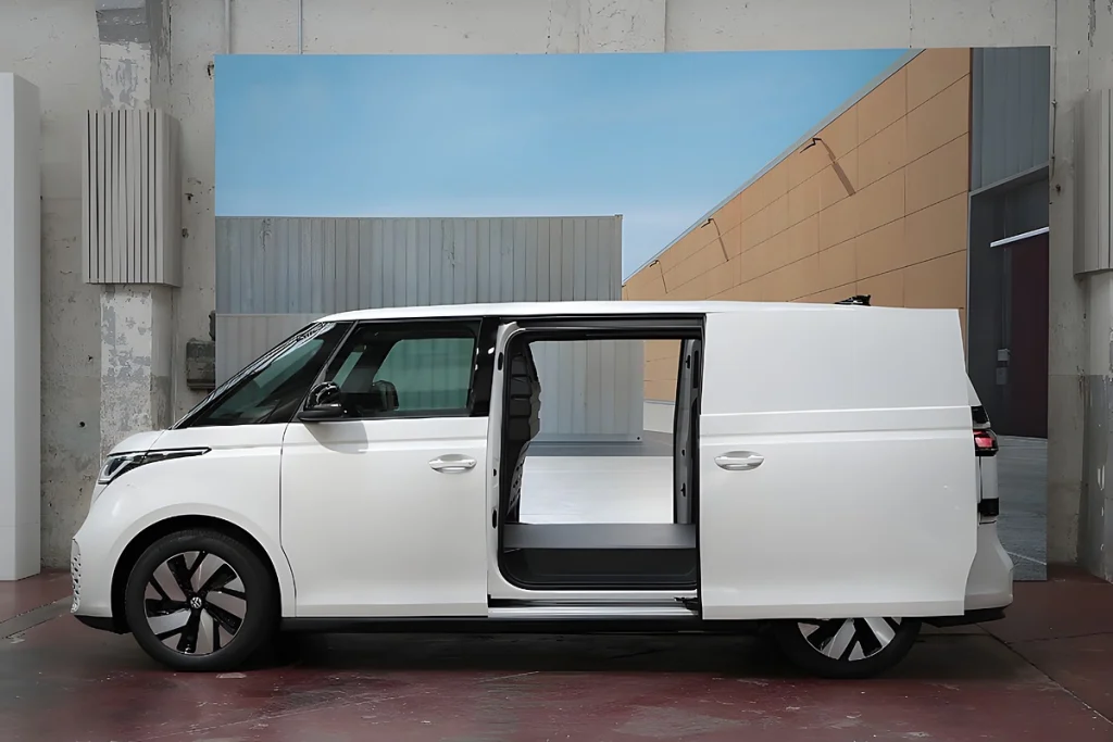 Volkswagen ID. Buzz Cargo cresce 25 cm e já chega aos 4,4 m³ de carga